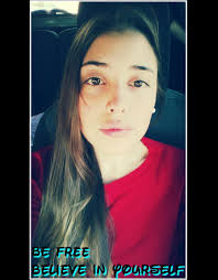 Laura Capo (@lauriiicapooo)