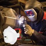 Selecting the right respirator: 4 key questions to ask | 3M ...
