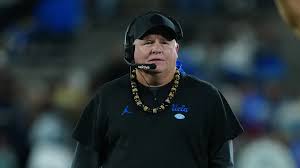 Why Chip Kelly is going viral for Northwestern construction picture