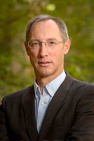 Experts expect little change