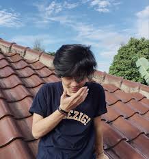 Bagaimana tidak, sudah berusia 17 tahun, cowok yang satu ini semakin ganteng seperti ayahnya. Ganteng Bet Dah Fotografi Remaja Potret Diri Foto Teman