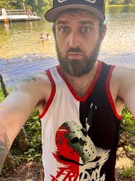 Fortnite player seeking gaming friends