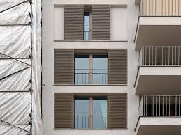 Klappladen Anschlag Offnungsarten Sonnenschutz Fensterladen Baunetz Wissen Sonnenschutz Fenster Sonnenschutz Aussen Fenster Lamellen