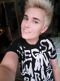 Pearl's Outfit from Steven Universe Pearl is a character from the animated  television series Steven Universe, created by Rebecca Sugar. We got  commissioned to recreate her outfit in 1:6 Scale with more