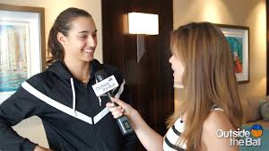 Gracias compi @nadiapodoroska por supuesto que se va a repetir ! Caroline Garcia Answers Real Questions From Tennis Fans Youtube