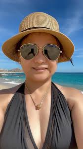 Emily N Petty (@itspettylittlethings) • Instagram photos and videos