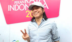 Tak hanya abdee slank, dalamdaftar komisaris telkomjuga ada beberapa nama yang tidak asing bagi publik. Abdee Slank Tergoda Pelakor Istri Rela Dipoligami Jpnn Com