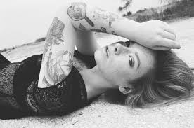 Redhead streams live on twitch! Download Wallpaper Girl Woman Model Tattoo Redhead Black And White Tattoos Hattie Watson Female Lying B W Freckles Tats Section Girls In Resolution 3089x2048