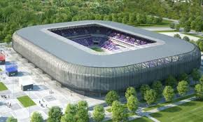 Podgrzewana murawa o wymiarach 105 x 68 m otoczona jest dwoma poziomami w pełni zadaszonych trybun. Kibice Gornika Zabrze Spotkali Sie Ze Spolka Quot Stadion W Zabrzu Qu