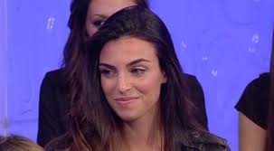 Nicole e fabio si erano conosciuti a uomini e donne. Grazie A Tutti E Stata La Corteggiatrice Piu Bella Della Storia Di Uomini E Donne E Con I Suoi Capelli Scuri E Gli Occhi Color Ghiaccio Era Riuscita Conquistare Fabio Colloricchio Ma