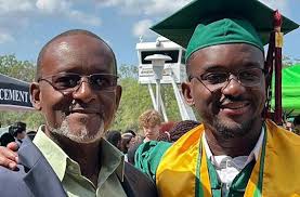 Esto Vir Magazine Summer 2024 by Chaminade College Preparatory School