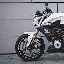 Natoschka Romanov Nata Rides Finally My Personal Custom Design For My Bmw G310 R Looks Much More Sporty And Powe Bmw Disney Phone Wallpaper Cool Cars