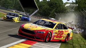 Fm7 is having some issues on the players to be connected to online services. Review Forza Motorsport 6 Nascar Expansion Ar12gaming