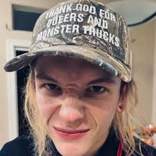 Nicholas Beesley (@heey_its_cole) • Threads, Say more