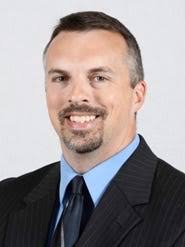 BUSINESS PEOPLE: Radio vet Smith joins DMR/Interactive