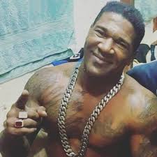 Omega "El fuerte" recibe el año con nuevo tema