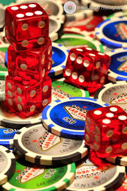 Practicar alguna estrategia sin riesgo. Pin De Miriam Heredia Ruiz En Casinos World Dados Descargar Fondos De Pantalla Para Pc Casino Royale