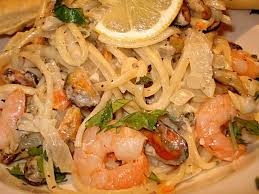 Une recette de plat maison par ladyhel. Les Meilleures Recettes De Linguine Et Crevettes