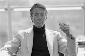 His sexy, yet elegant dresses became a he started off designing hats, but it was his dresses that made him famous. Halston Fashionabc