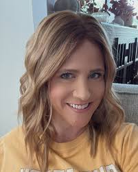 🎃 Happy Halloween from my alter ego 👻 If there's one thing I've learned,  it's that life gets a lot more fun when you stop taking yourself too  seriously. So, meet the