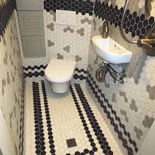 Setiap rumah pasti membutuhkan kamar mandi, karena pada dasarnya tidak lengkap jika sebuah rumah tidak memiliki kamar mandi, entah itu rumah sederhana maupun rumah minimalis. Ini Opsi 10 Konsep Desain Kamar Mandi Modern Minimalis Terbaru 2018 Denahrumah Co