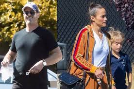 Robin thicke hairstyles, haircuts and colors. Paula Patton And Robin Thicke Reunite To Take Son To Tennis Lessons