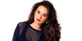 Evelyn sharma is a supermodel and actress who made her screen debut with turn left (2006) in this content will discuss evelyn sharma biography which includes her age, parents, lifestyle, movies. Evelyn Sharma Plans To Have A Little Wedding Because Of The Pandemic Seetageeta
