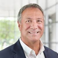 Nat Mani's Instagram, Twitter & Facebook