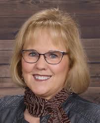 Brenda Bosse's Instagram, Twitter & Facebook