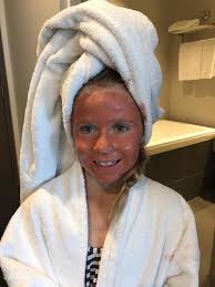 So don't be jelly .....but I kidnapped my child and took her to a swanky  hotel for the night .....we are getting our posh