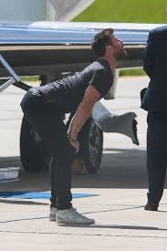 Bobby holland hanton show reel image gallery video gallery filmography news biography press contact home instagram show reel image gallery video gallery filmography news biography press contact home instagram. Good Luck Trying To Get Through These Photos Of Chris Hemsworth Stretching Chris Hemsworth Funny Chris Hemsworth Thor Hemsworth