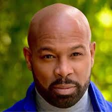 Does he look handsome in this photo?