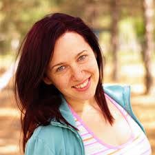 Tamara Ewing's Instagram, Twitter & Facebook