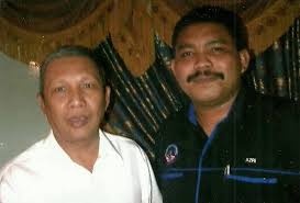 Wan azizah binti wan ismail (jawi: Wan Muhammad Azri Wan Deris Papa Gomo Umno S Super Sex Blogger Weehingthong