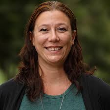 Tisha Niles's Instagram, Twitter & Facebook