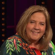 John, maite, joey, paddy, barby, angelo und adam o'henry, bei nach dem tod der mutter war kathy kelly (58) die heimliche chefin des clans, komponierte gemeinsam. Riverboat Mdr Kathy Kelly Gibt Leidvolle Familiengeschichte Preis Und Macht Hammer Andeutung Tv
