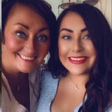 Amy Roche (@Amy_Rochex)