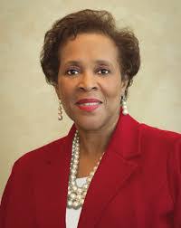 Elvira Hodges's Instagram, Twitter & Facebook