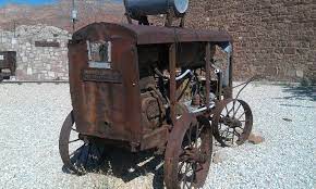 Very Old Air Compressor In Leeds Utah Used In Old Silver Reef Mining Town Old Wagons Old Things Wagon Wheel