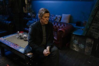 Golden Exits movie review & film summary