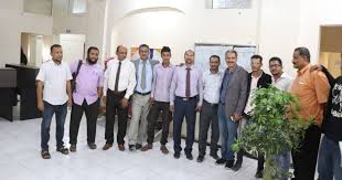 أسرة جامعة خليج عدن الدولية يستقبلون الاستاذ الدكتور محمد محمد الشعيبي رئيس مجلس امناء جامعة خليج عدن الدولية بعد عودته من رحلته العلاجيه في مصر