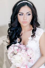 Find the best wedding hairstyle ideas for brides with short hair. Hairstyles For Prom Latest And Beautiful For Girls 2014 2015