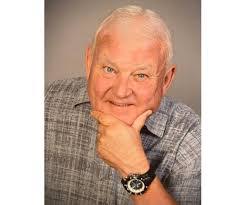 Leon Hadley's Instagram, Twitter & Facebook