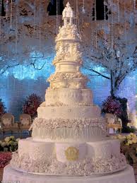 Sind Diese Besonders Aufwendige Hochzeitstorten Aller Zeiten Torte Hochzeit Hochzeitstorte Extravagante Hochzeitstorten