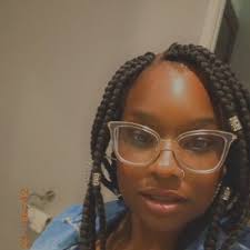 Shenique McKnight (@lashanrachelle)