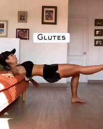 Anna Zarcone (annazarcone)