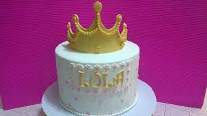 Then i looked left and saw a tiny little place that was advertising tortas. Como Hacer Una Corona En Fondant Torta De Princesa Paso A Paso Youtube