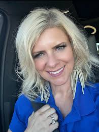 👋 Hey y'all, I'm Heather! I'm so excited to be hanging out with you here  at my Norwex party. 🎉 A little about me: I'm a homeschooling mama, animal  lover (I've got