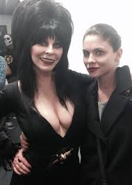 Brisbane, qld, singer lyn fletcher met private (pte) jim mcintosh of perth, wa (left), and pte bob mccallum of beechmont, qld, after she had given her final . Jodi Lyn O Keefe On Twitter I Just Met Elvira Mistress Of Darkness Queen Of Halloween Therealelvira Http T Co Monz8y8mqb