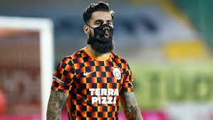 Galatasaray'ın ilk 11'inde şans bulamayan jimmy durmaz'ın fatih karagümrük ile anlaşmaya yakın olduğu belirtildi. Galatasaray Winger Jimmy Durmaz Joins Fatih Karagumruk Fotomac